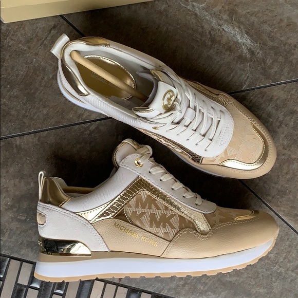 MICHAEL KORS WILMA TRAINER MK LOGO JACQUARD MD - Picture 15 of 16